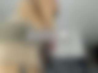 Bella's Live Sex Cam Show
