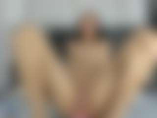 Live cam show with Bella - Big Tits on Ass Tok