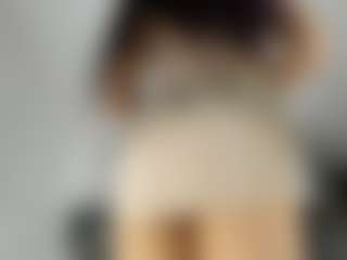 Bella's Live Sex Cam Show