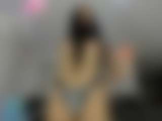 Bella's Live Sex Cam Show
