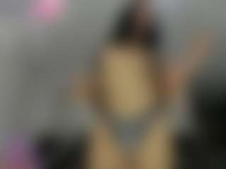 Bella's Live Sex Cam Show