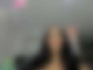 Live cam show with Bella - Brown Eyes on Camsoda