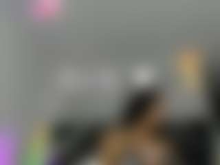 Bella's Live Sex Cam Show