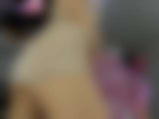 Bella's Live Sex Cam Show
