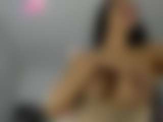 Live cam show with Bella - Smoking on Camsoda