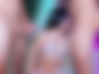 kylie-model's Live Sex Cam Show
