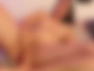 Live cam show with ladycamila - MILF on https://playwithruby.com