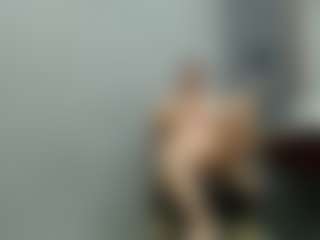 Live cam show with ladycamila - Blonde Hair Petite on camtv
