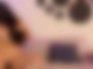 Live cam show with ladycamila - Normal on CamClone