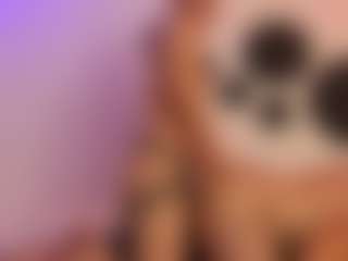 ladycamila MILF webcam performer live streaming
