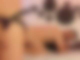 Live cam show with ladycamila - Petite on Dare Cams