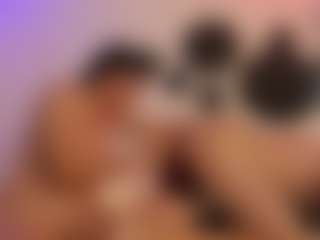 Live cam show with ladycamila - Shaved Pussy on Dolls Live