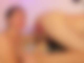 Live cam show with ladycamila - Public on Stripli.com