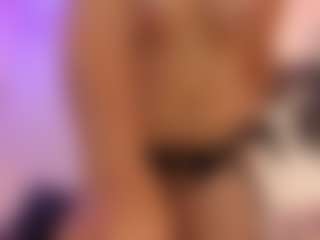 ladycamila's Live Sex Cam Show