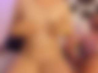 ladycamila's Live Sex Cam Show