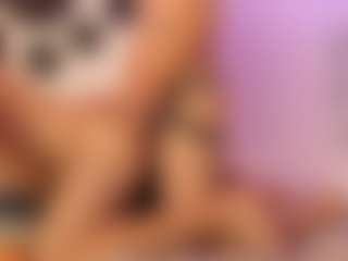 ladycamila's Live Sex Cam Show