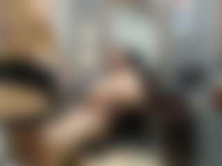 Live cam show with ladycamila - Public on fapnchat