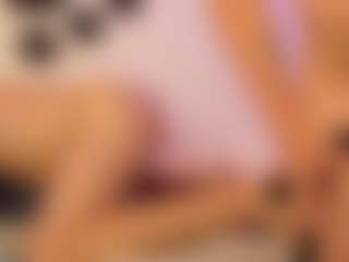 Live cam show with ladycamila - Mature on UwU Esports