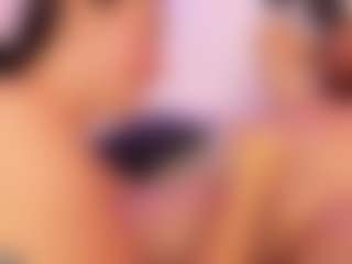 Live cam show with ladycamila - Middle Aged on CamSodaAdn