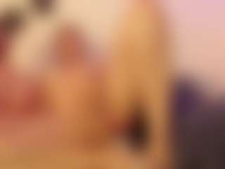 Live cam show with ladycamila - MILF Teen (18+) on Camming Site