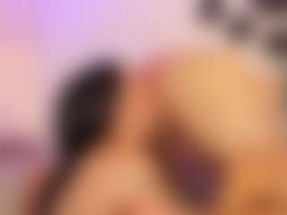 Live cam show with ladycamila - Foot Fetish on live.xbliss.ai
