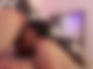 Live cam show with ladycamila - Normal on liverealitysex.com