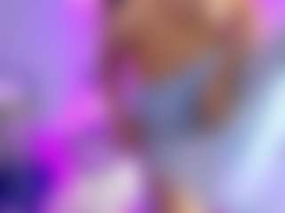 Live cam show with MargaretSaunders - Flashing on TeamSkeetLive