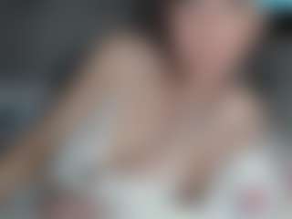 Live cam show with petite-danielle - MILF on crypto-cams | romania