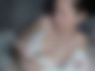 Live cam show with petite-danielle - Blue Eyes on milfzrlive.com