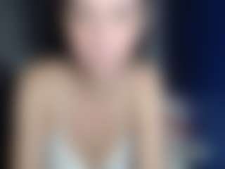 petite-danielle's Live Sex Cam Show