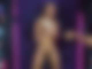 Live cam show with MrEbonybdsm - Average on CamwithHer