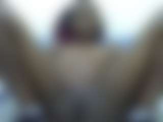 Live cam show with SiennaLure - Body Massage on hotwifechat.live