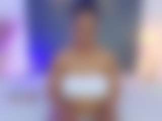 Live cam show with AlisonTravis - Ebony on CamwithHer