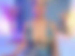 Live cam show with AlisonTravis - Ebony on CamwithHer | colombia