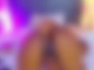 AlisonTravis's Live Sex Cam Show