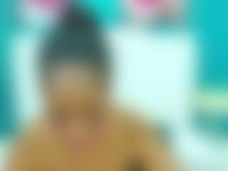 Live cam show with AlisonTravis - Ebony Lush on chickslive.net