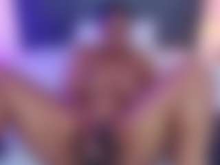 AlisonTravis's Live Sex Cam Show