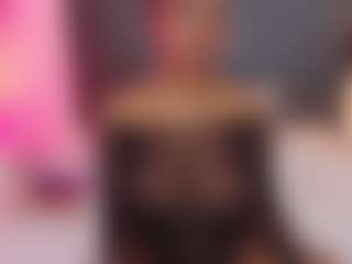 Live cam show with AlisonTravis - Dildo on Dare Cams