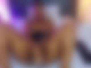 Live cam show with AlisonTravis - Lush Brown Hair on fapnchat