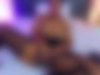 Live cam show with AlisonTravis - Brown Hair on Hubzter Live