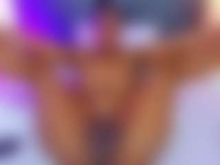 AlisonTravis's Live Sex Cam Show