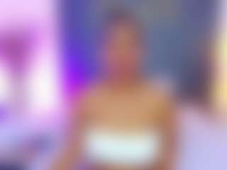 Live cam show with AlisonTravis - Striptease on CSO-WL