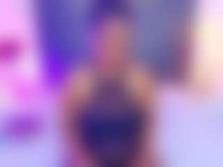 Live cam show with AlisonTravis - Ebony Squirt on CSO-WL