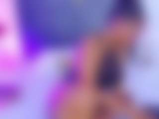 Live cam show with AlisonTravis - Ebony Squirt on camwithhim.com