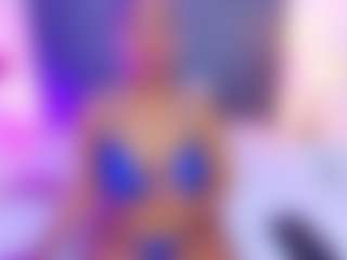 Live cam show with AlisonTravis - Public Ebony on CamwithHer