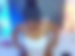 Live cam show with AlisonTravis - Public on milfzrlive.com
