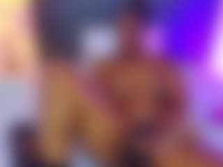 AlisonTravis's Live Sex Cam Show