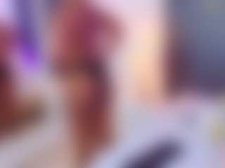 AlisonTravis's Live Sex Cam Show