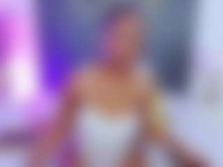 Live cam show with AlisonTravis - Public Toys on ObeyMaria