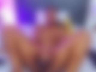 Live cam show with AlisonTravis - Black HD on Cam Slut